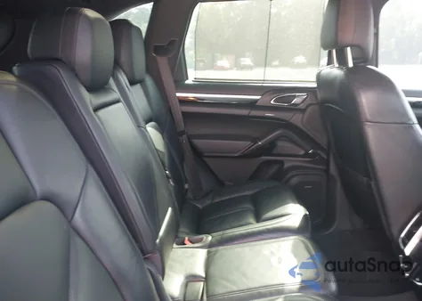 2016 Porsche Cayenne E-Hybrid S из США, поврежденный, VIN WP1AE2A27GLA59572